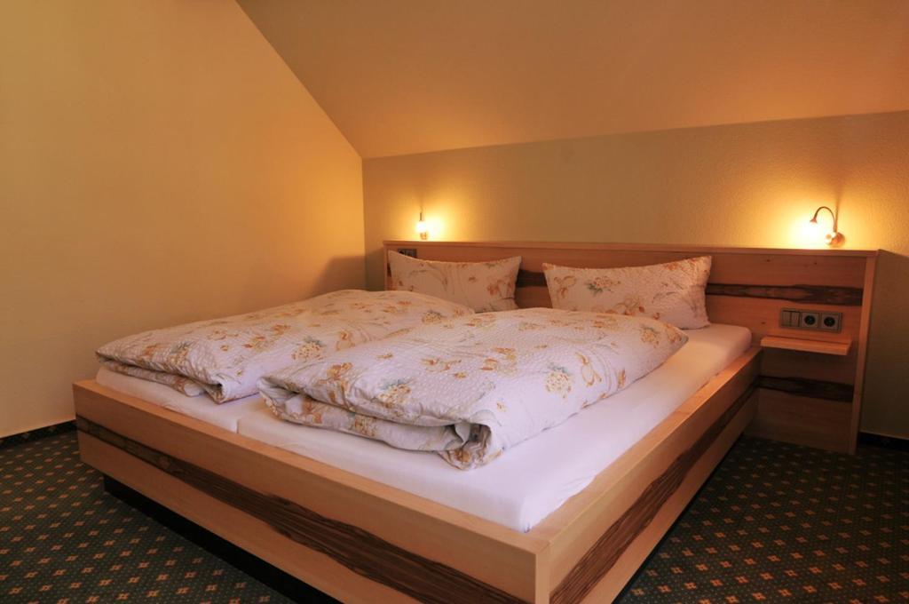 Hirschen-Dorfmuehle Hotel Biederbach Bilik gambar